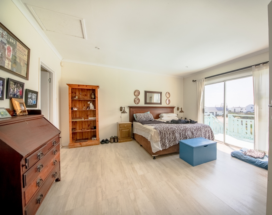 4 Bedroom Property for Sale in Pringle Bay Western Cape